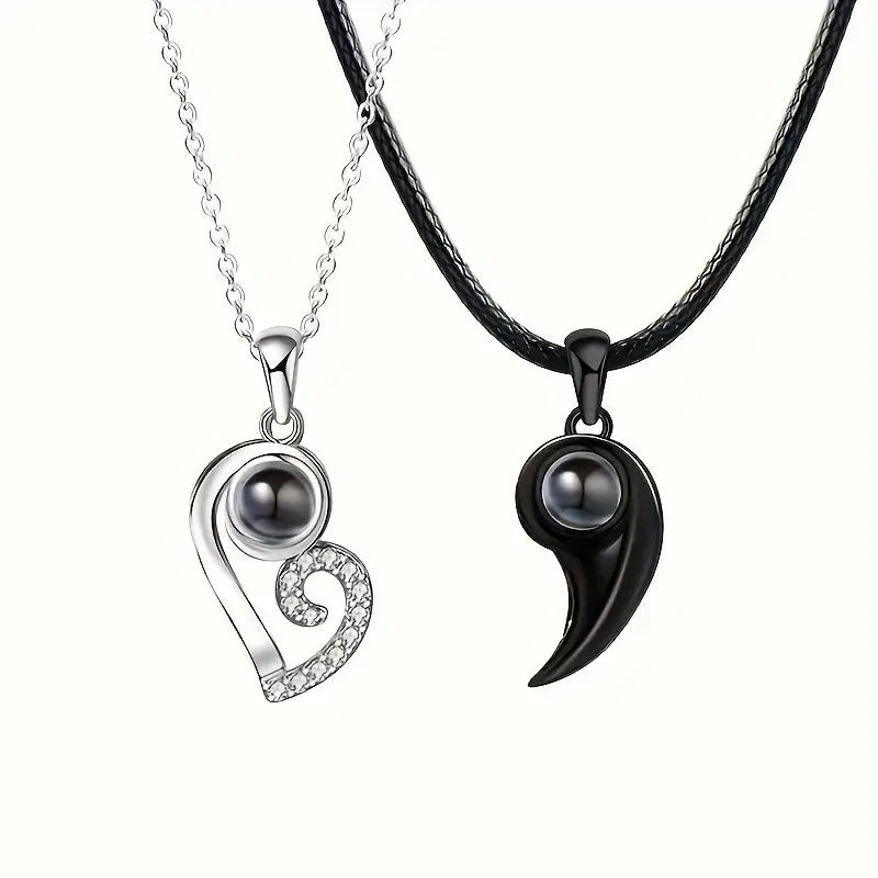 Collar con Colgante de Proyección Personalizado – Ying Yang, Un Símbolo de Conexión
